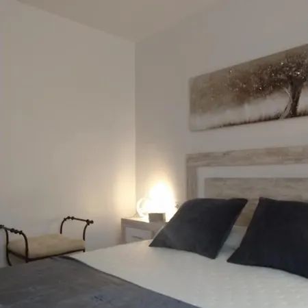 L'arenal, Acogedor En